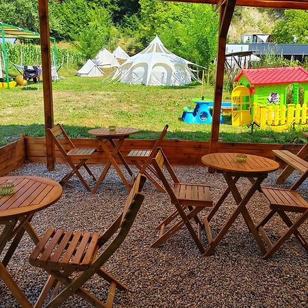 Luna Rock Glamping Brezoi - Blue Scai Exterior foto