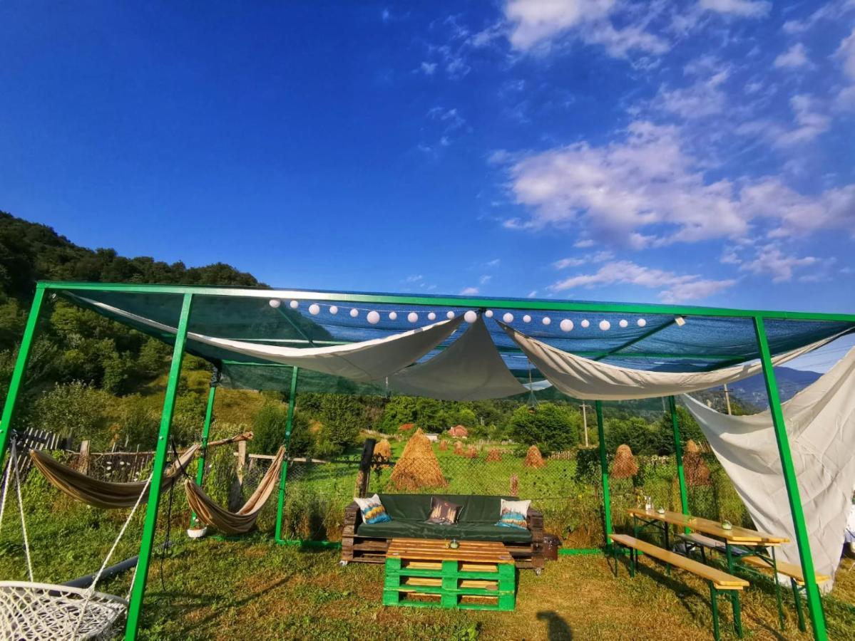 Luna Rock Glamping Brezoi - Blue Scai Exterior foto