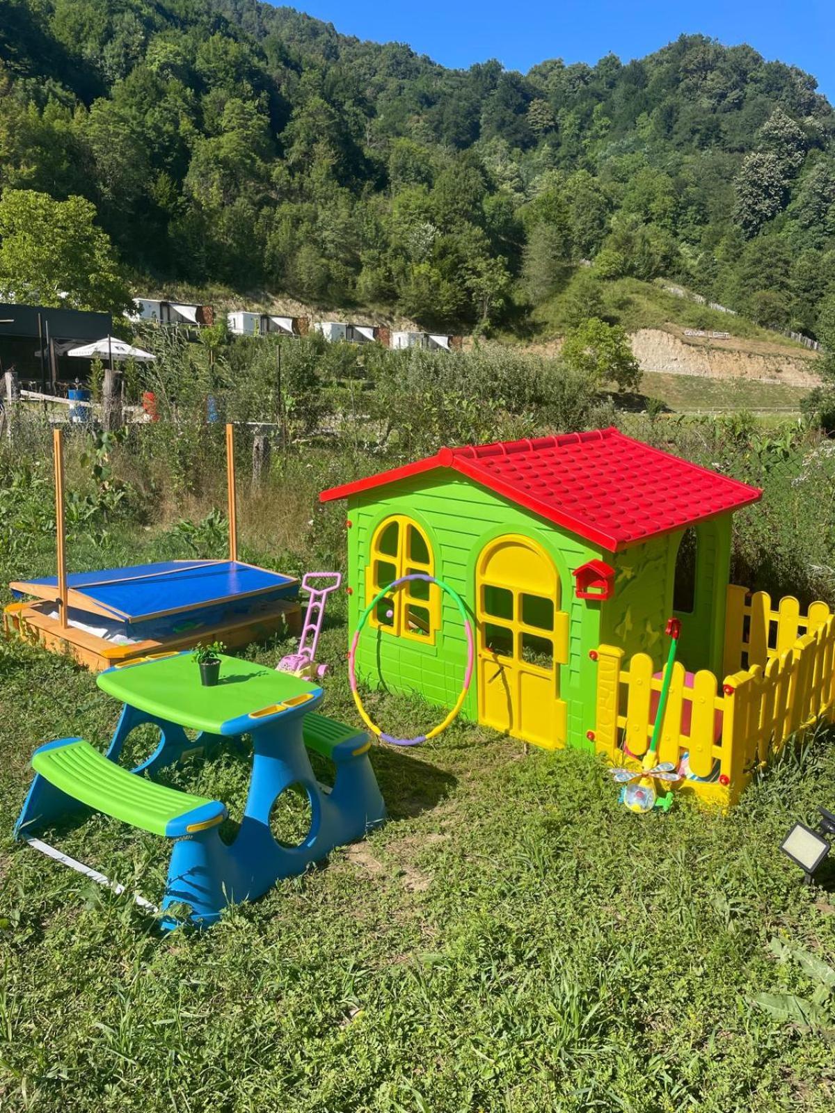 Luna Rock Glamping Brezoi - Blue Scai Exterior foto