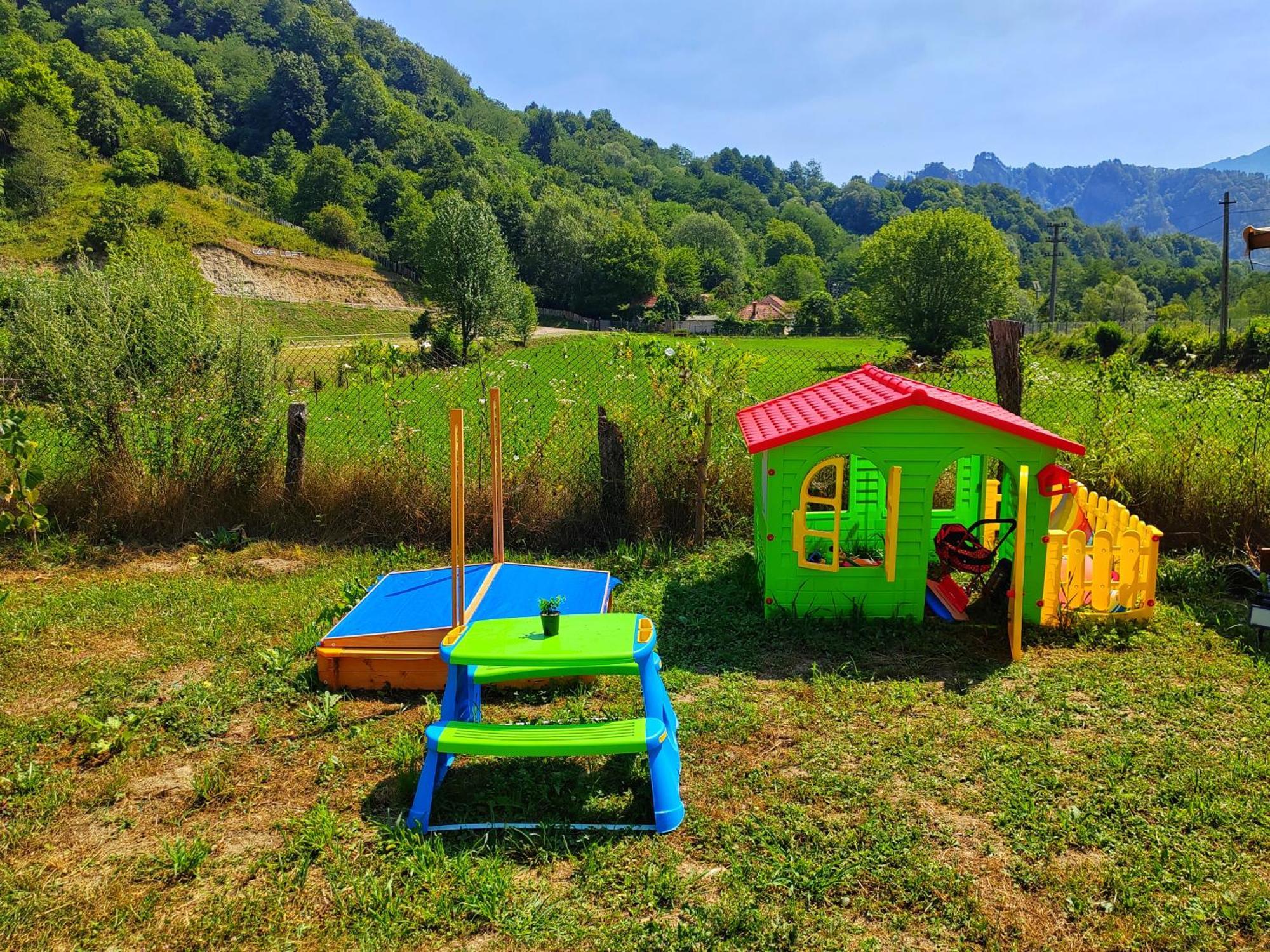 Luna Rock Glamping Brezoi - Blue Scai Exterior foto