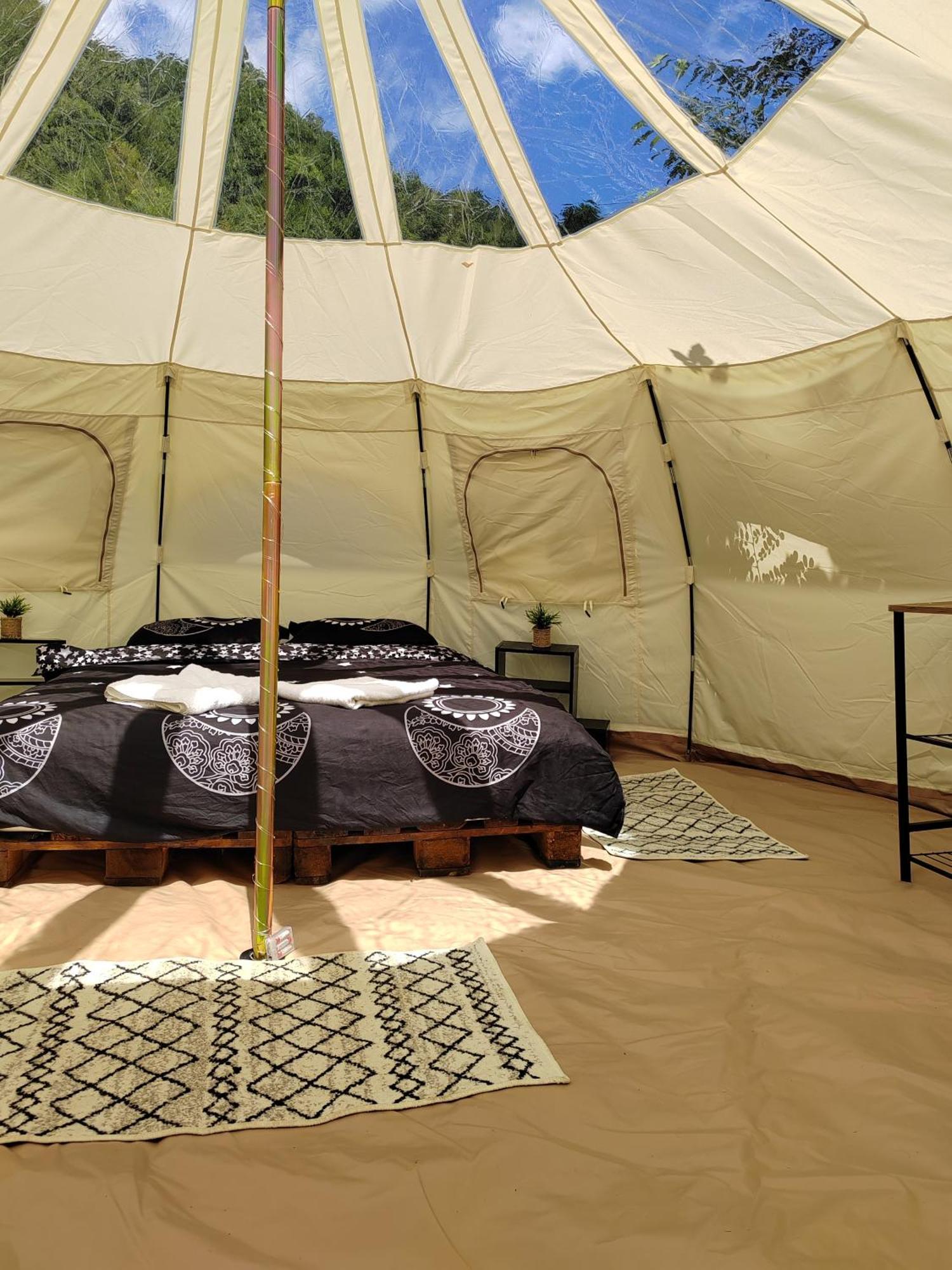 Luna Rock Glamping Brezoi - Blue Scai Exterior foto